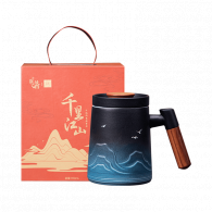 Керамическая кружка Pinztea Wooden Handle Ceramic Tea Cup 390 ml Mountains